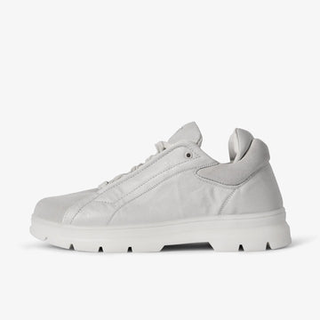 white mens low top sneakers