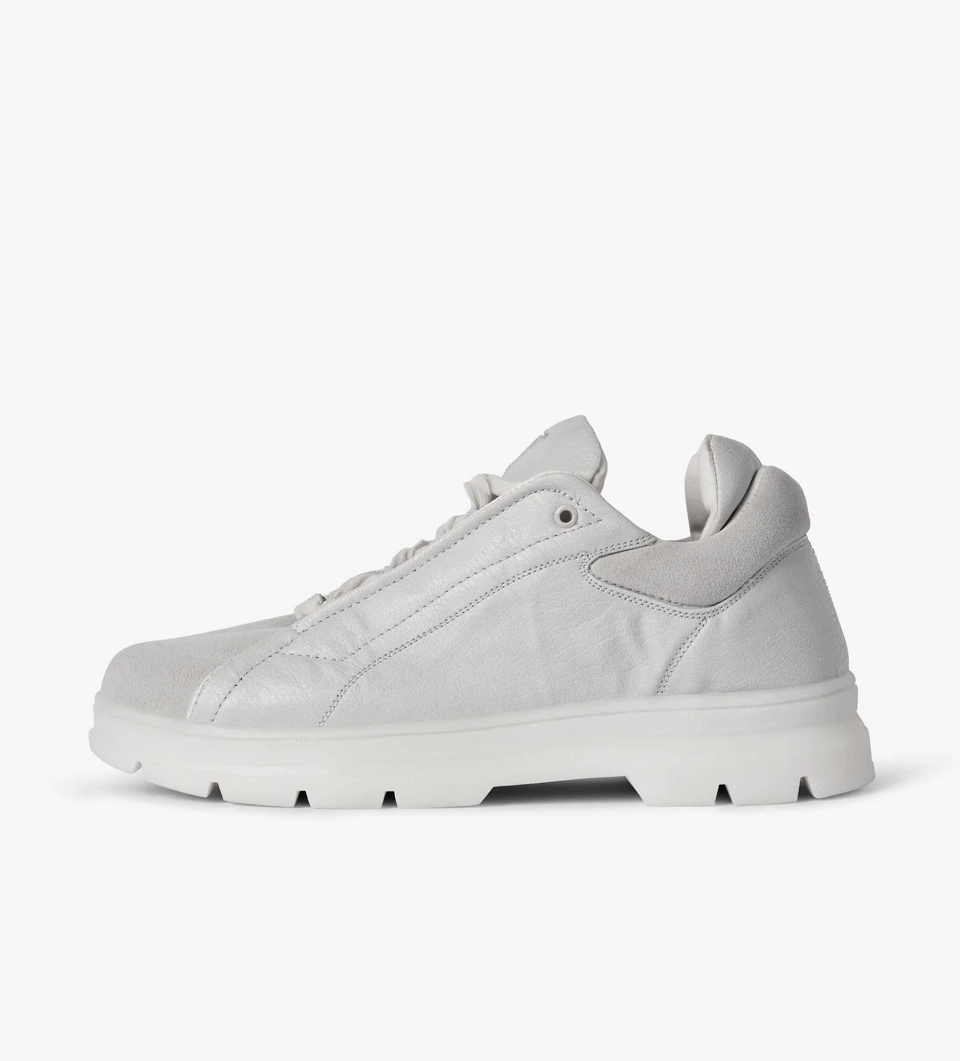 white mens low top sneakers