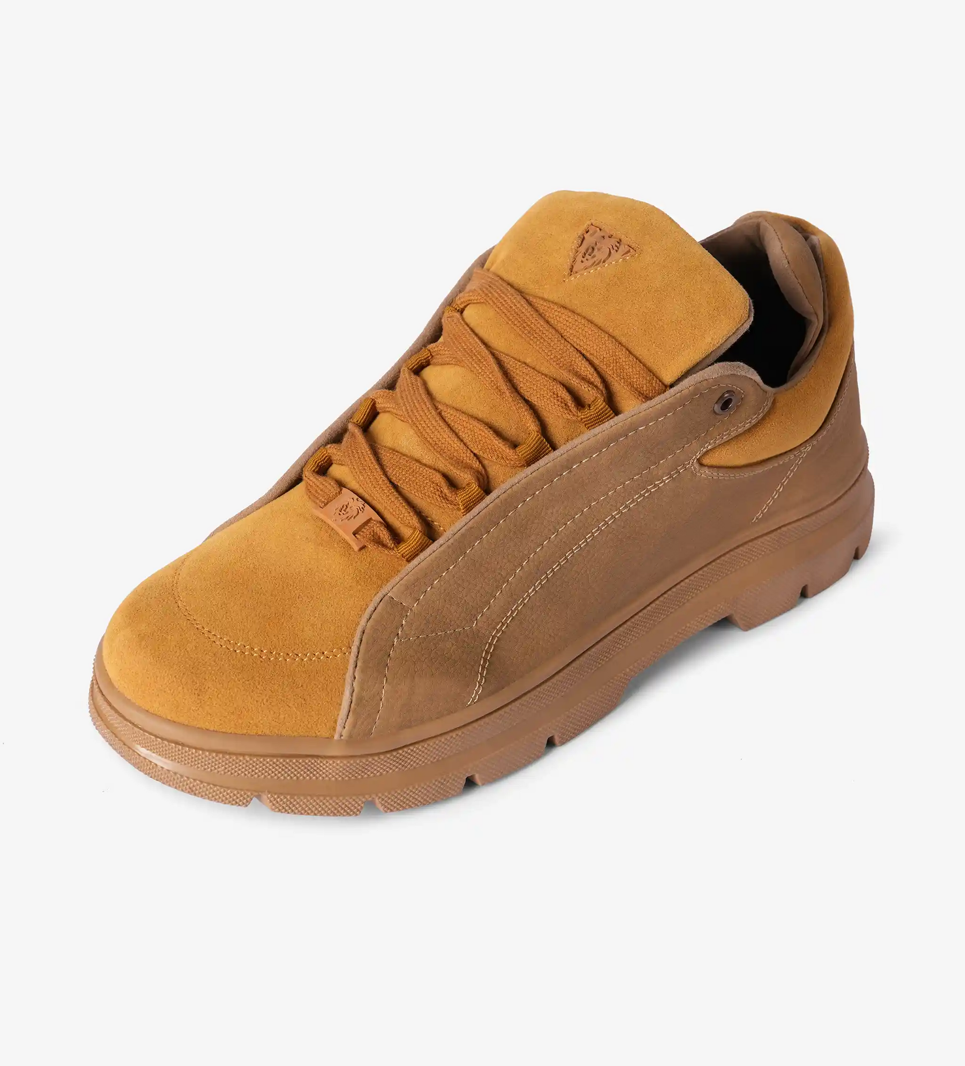 tan low top sneakers 