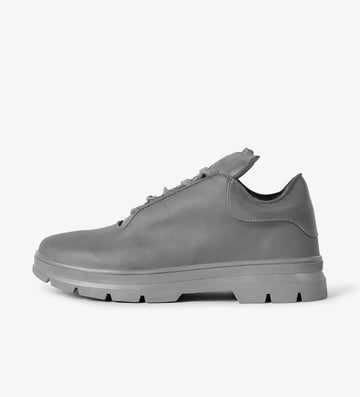 Grey mens low top sneaker