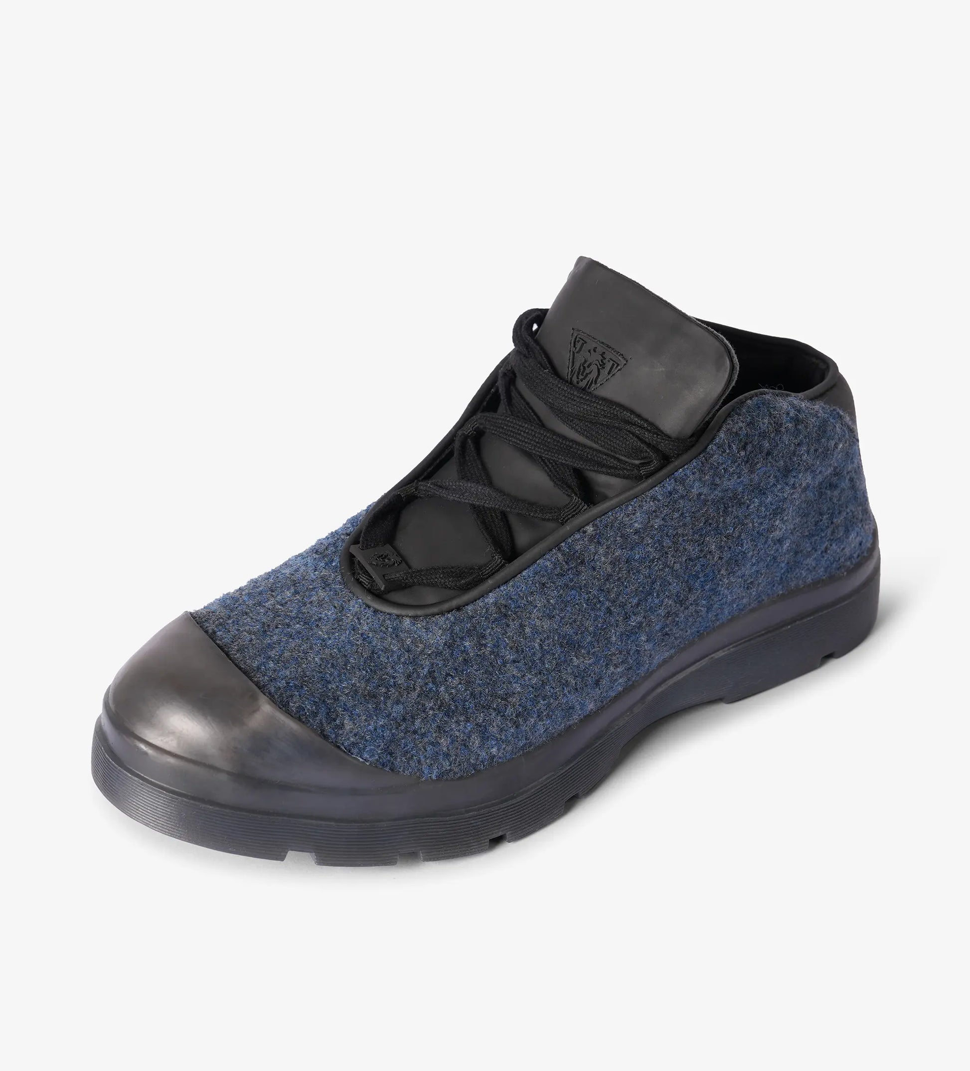 Blue mens low top sneakers