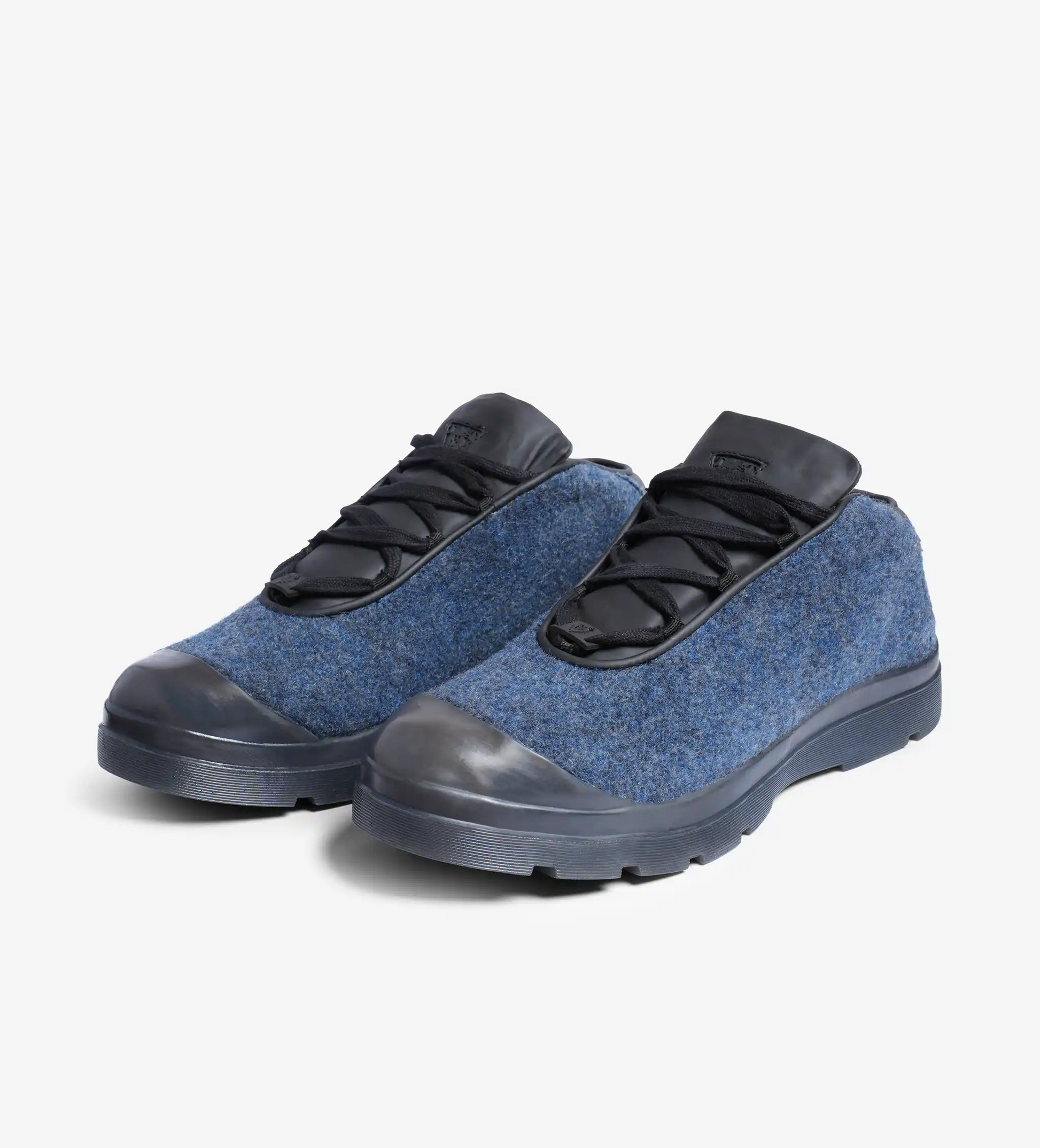 Blue mens low top sneakers