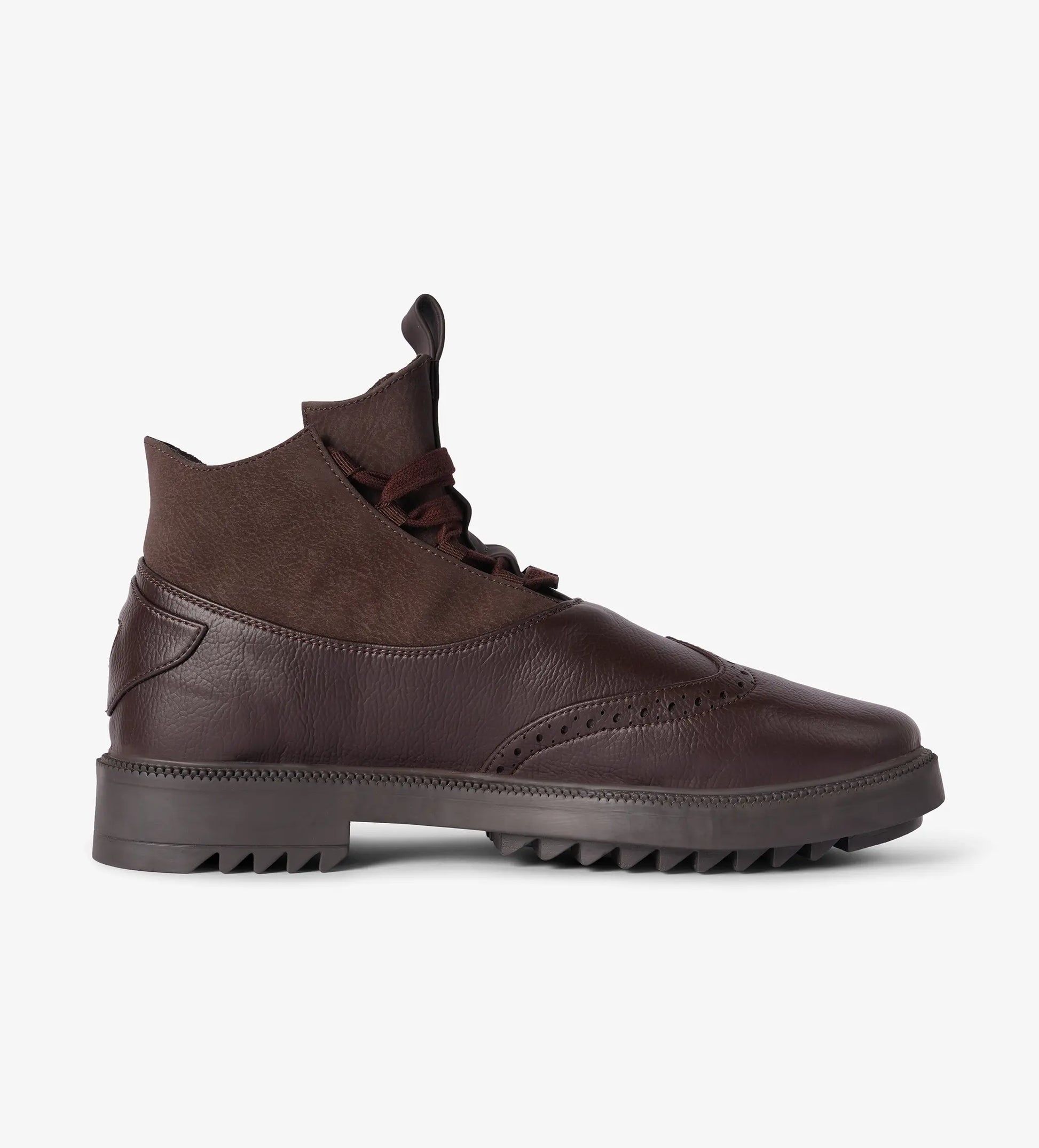Marron brogue boots