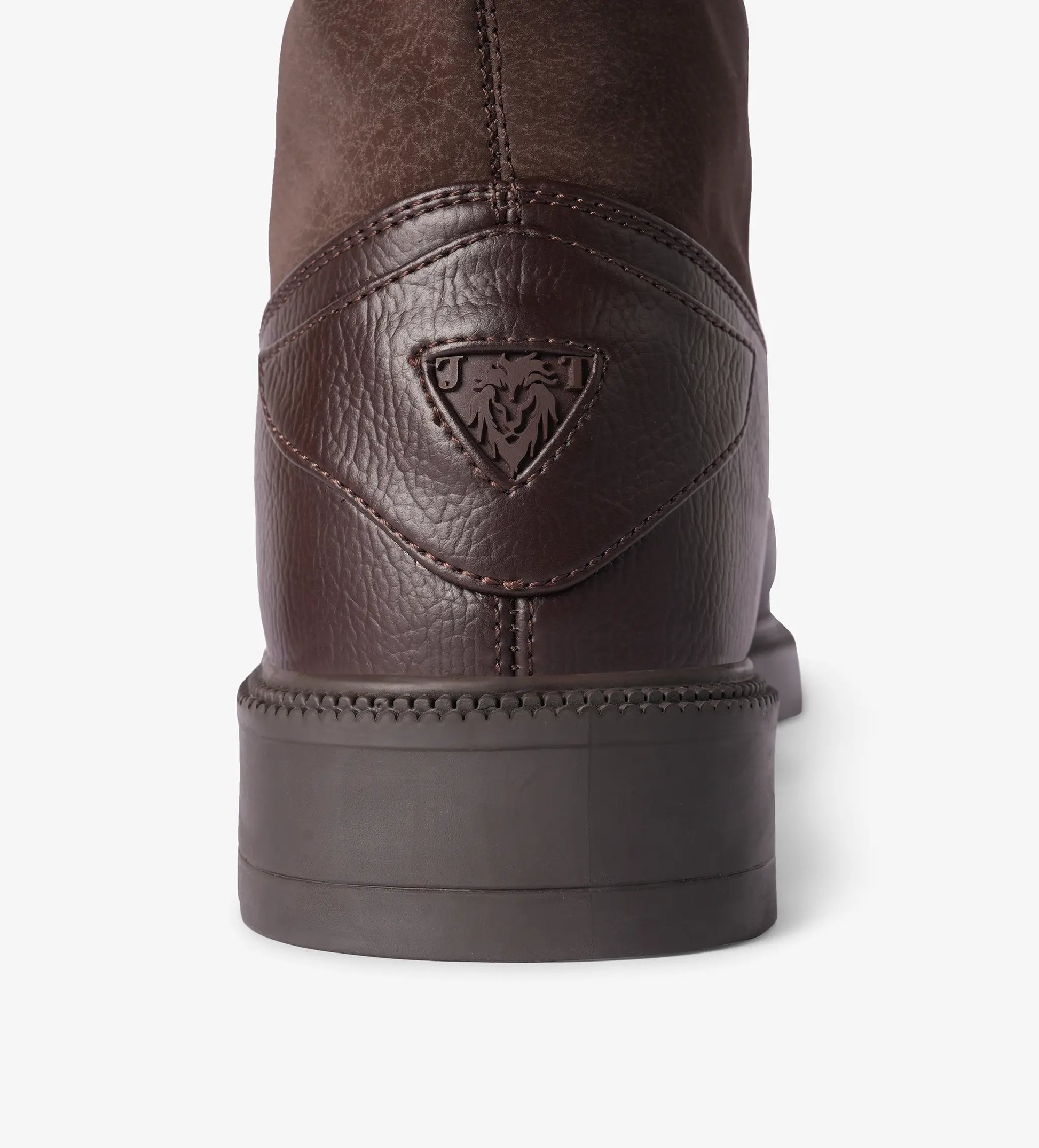 Marron brogue boots