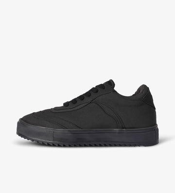 black mens sneakers 